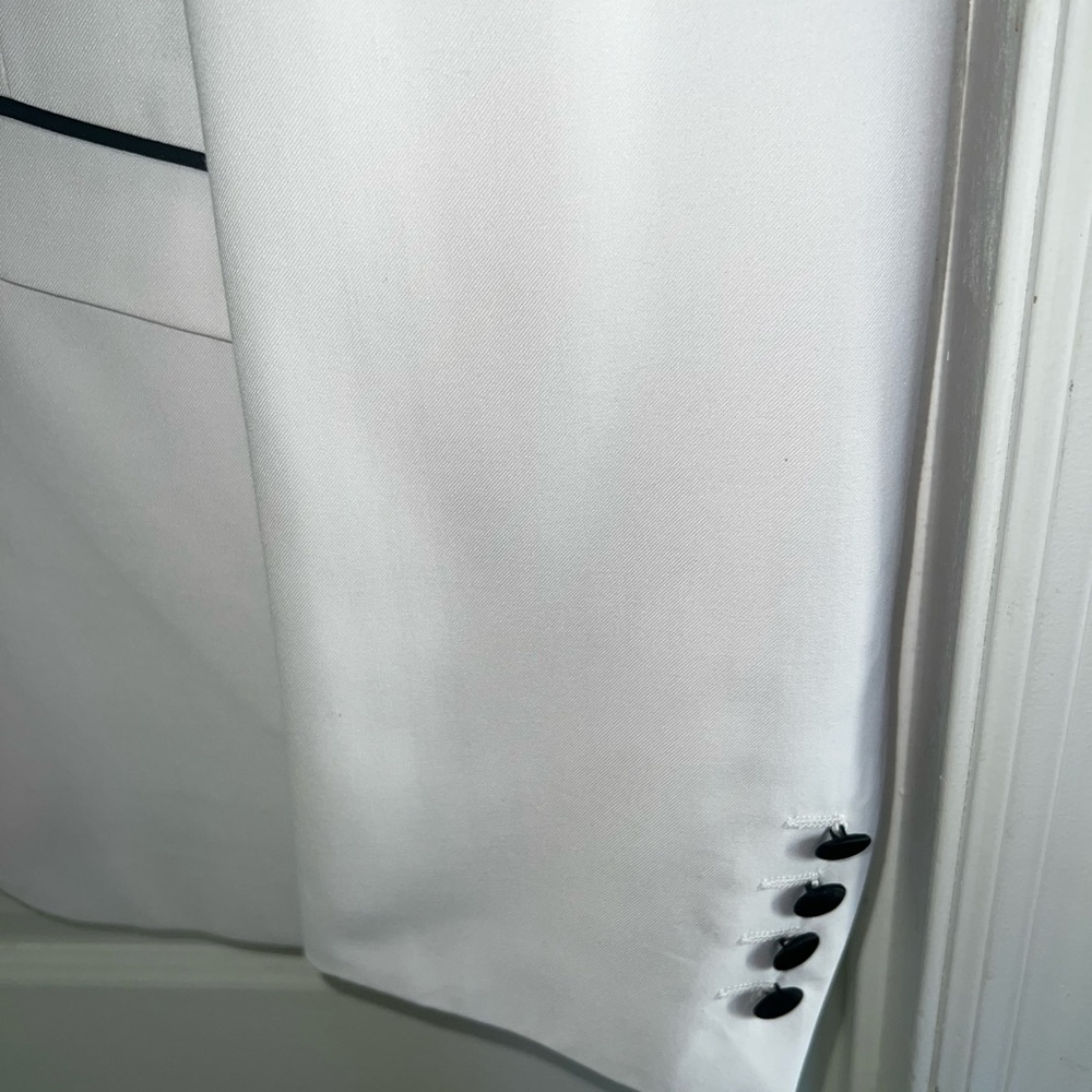 Men's Suite - Picture 3 of 13